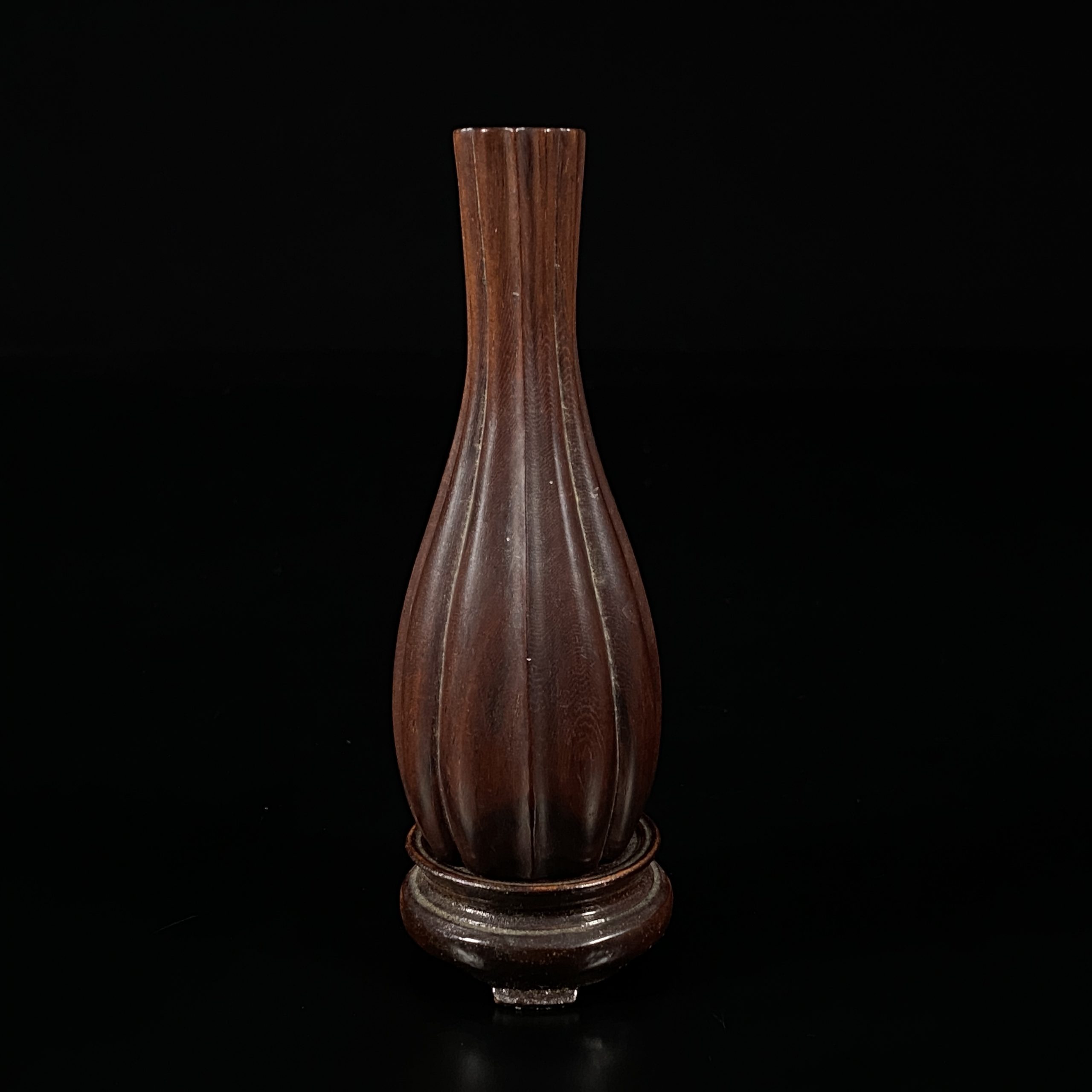27377	清早期 紅木雕 輪花瓶