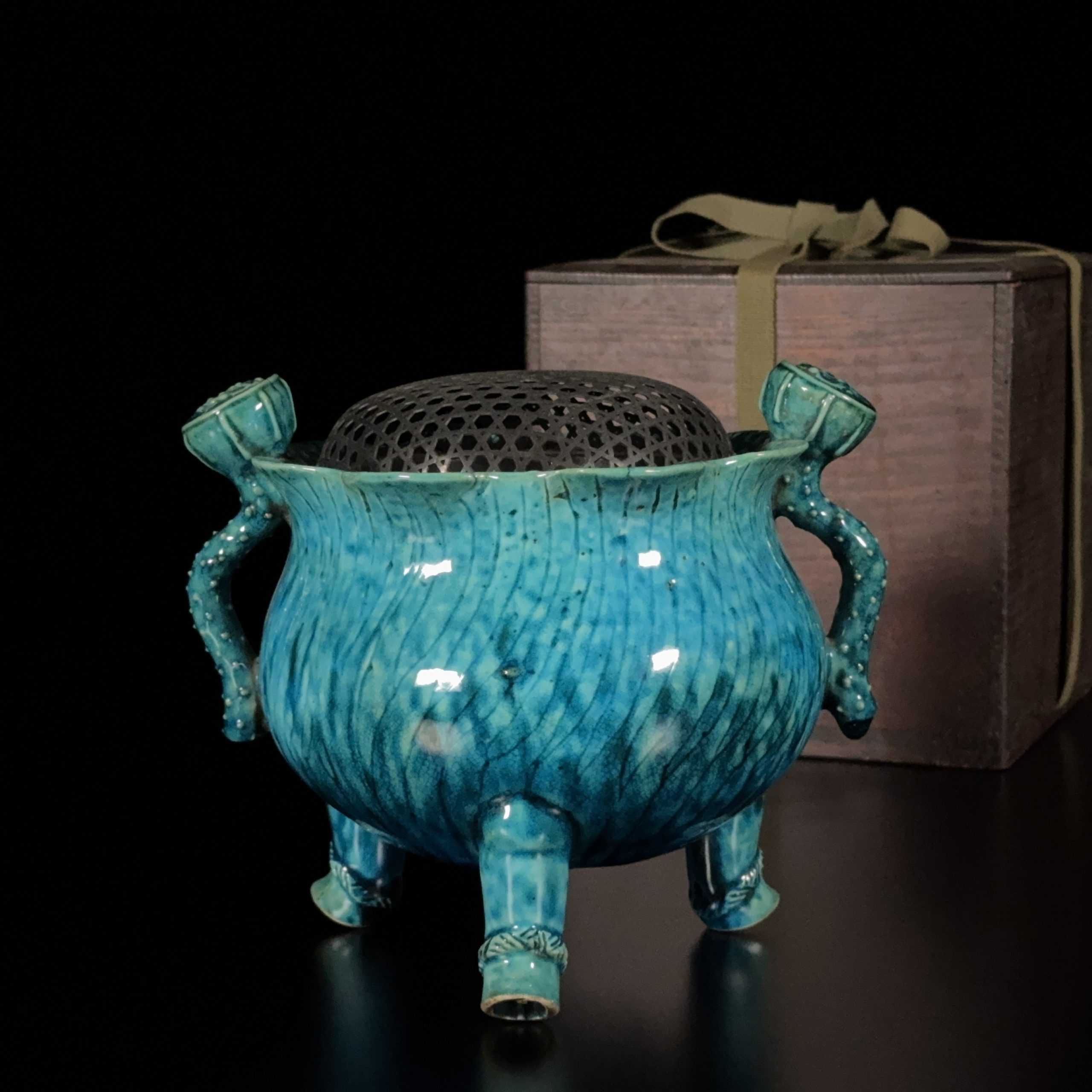 35109	清 孔雀釉 蓮実形 爐