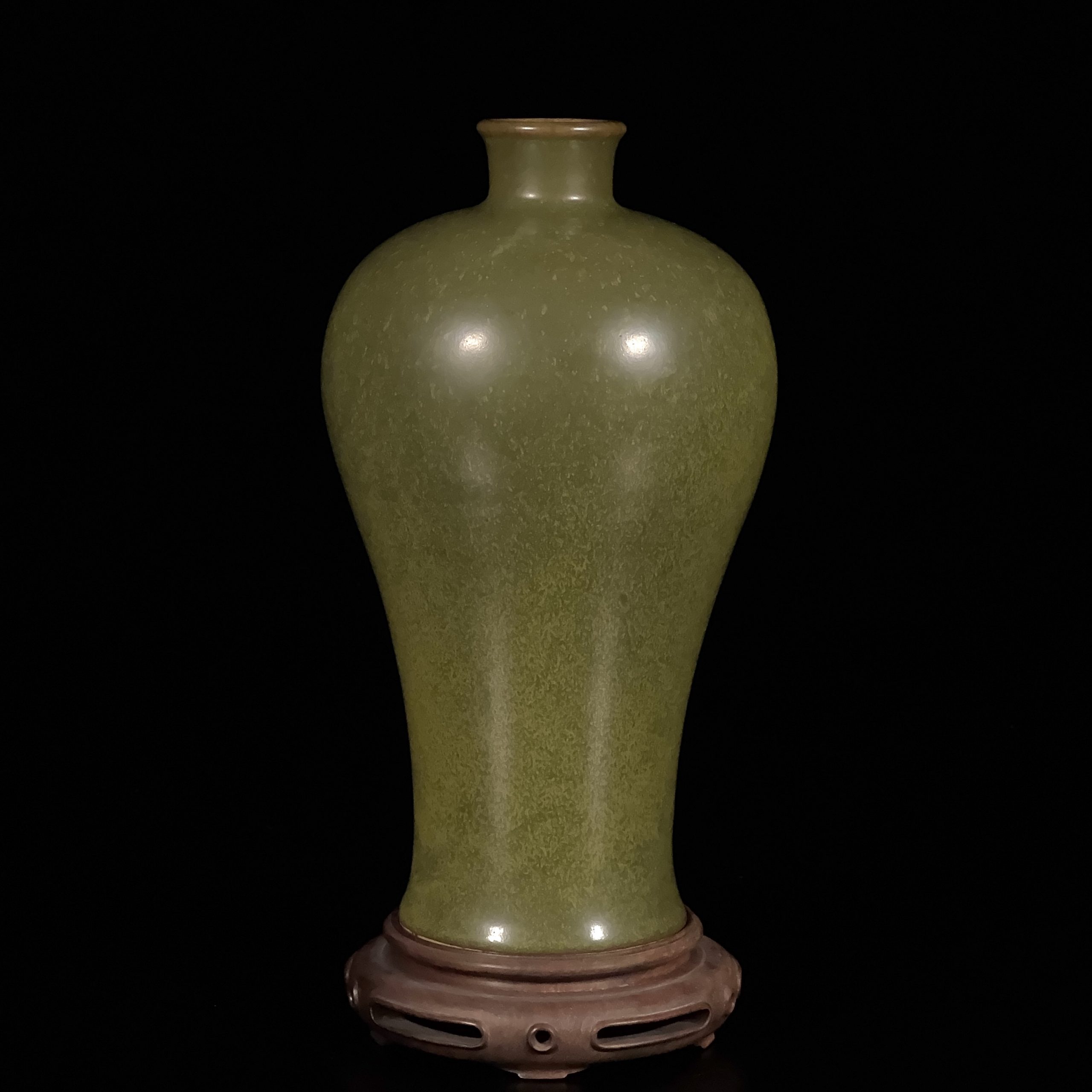 35115	清 茶葉末釉 梅瓶