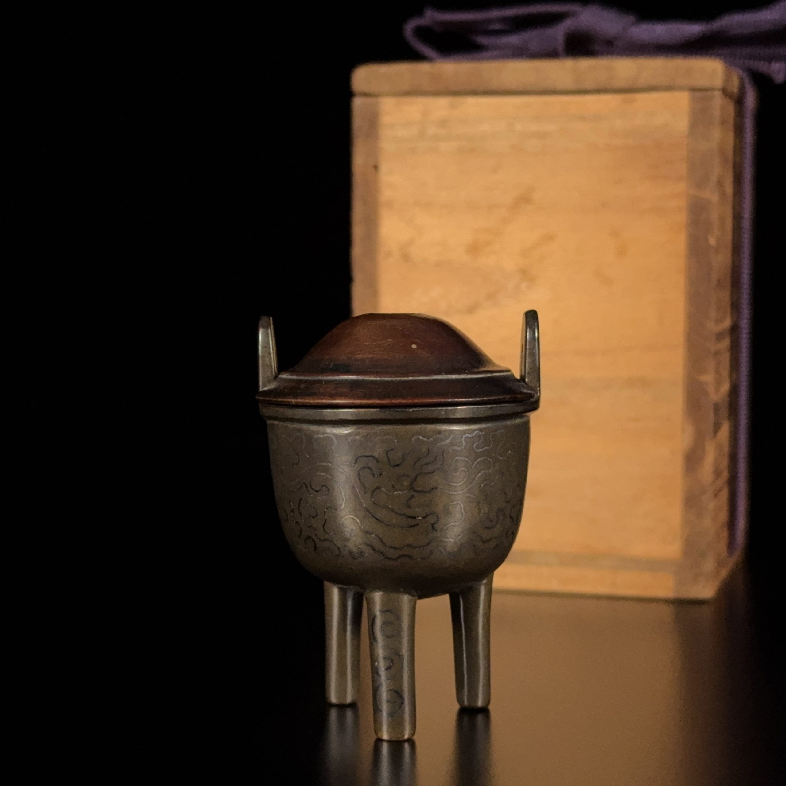 35149	「石叟」款 銅錯銀 鼎式爐