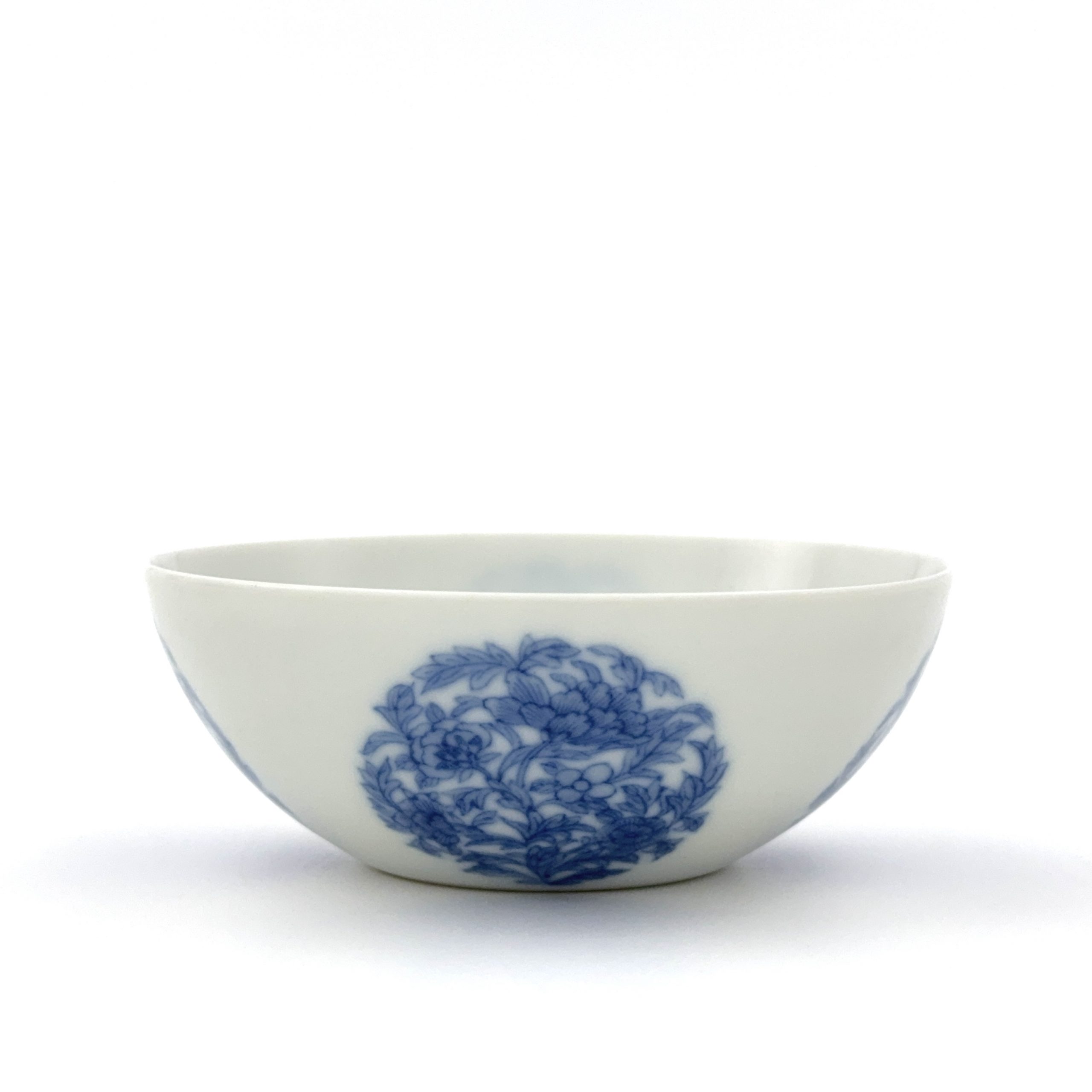 35074	清「大清雍正年製」款 青花 花図 杯