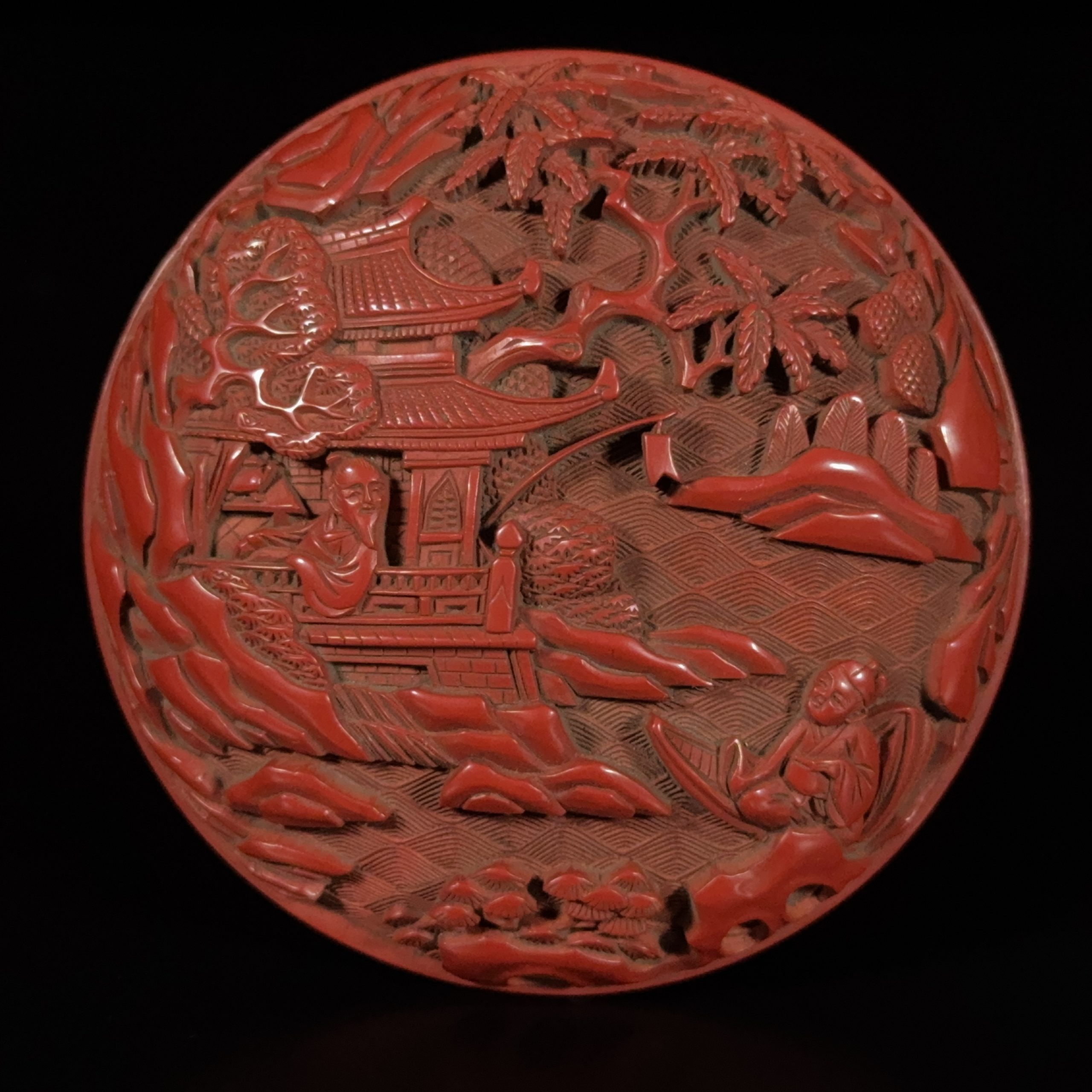 35192	明 剔紅雕 山水人物紋 蓋盒