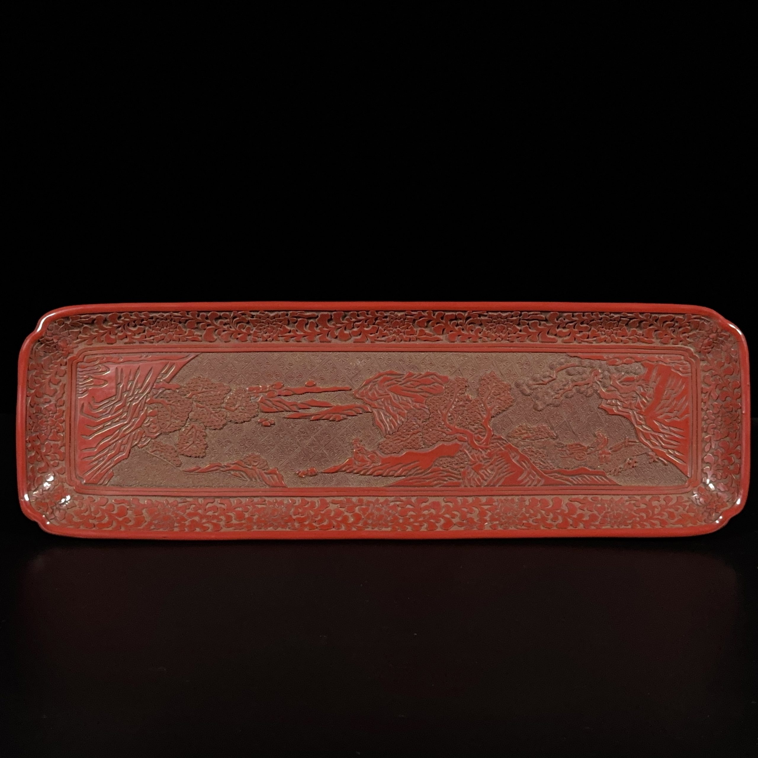 35197	明 剔紅雕 山水人物紋 長方盆