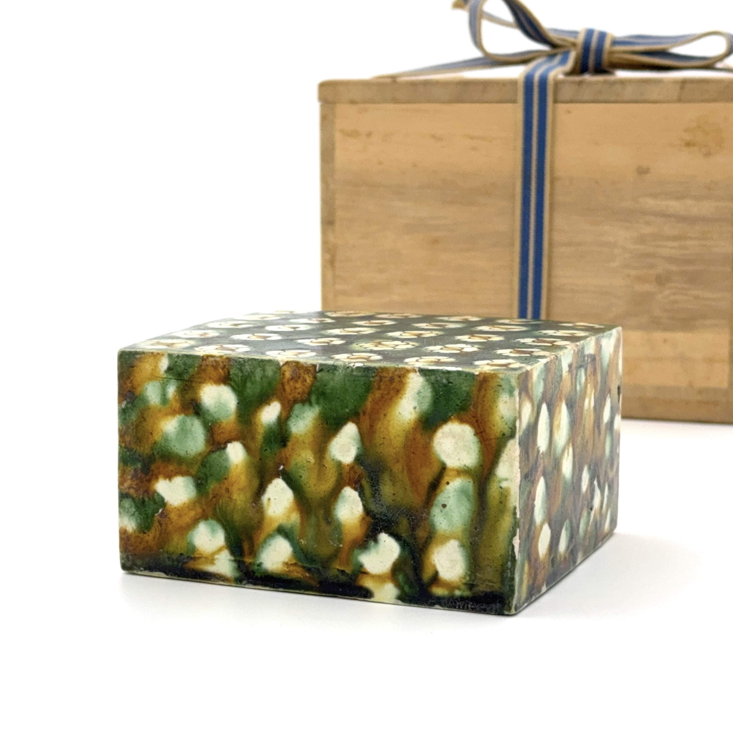 35227	唐 三彩 花紋 陶枕