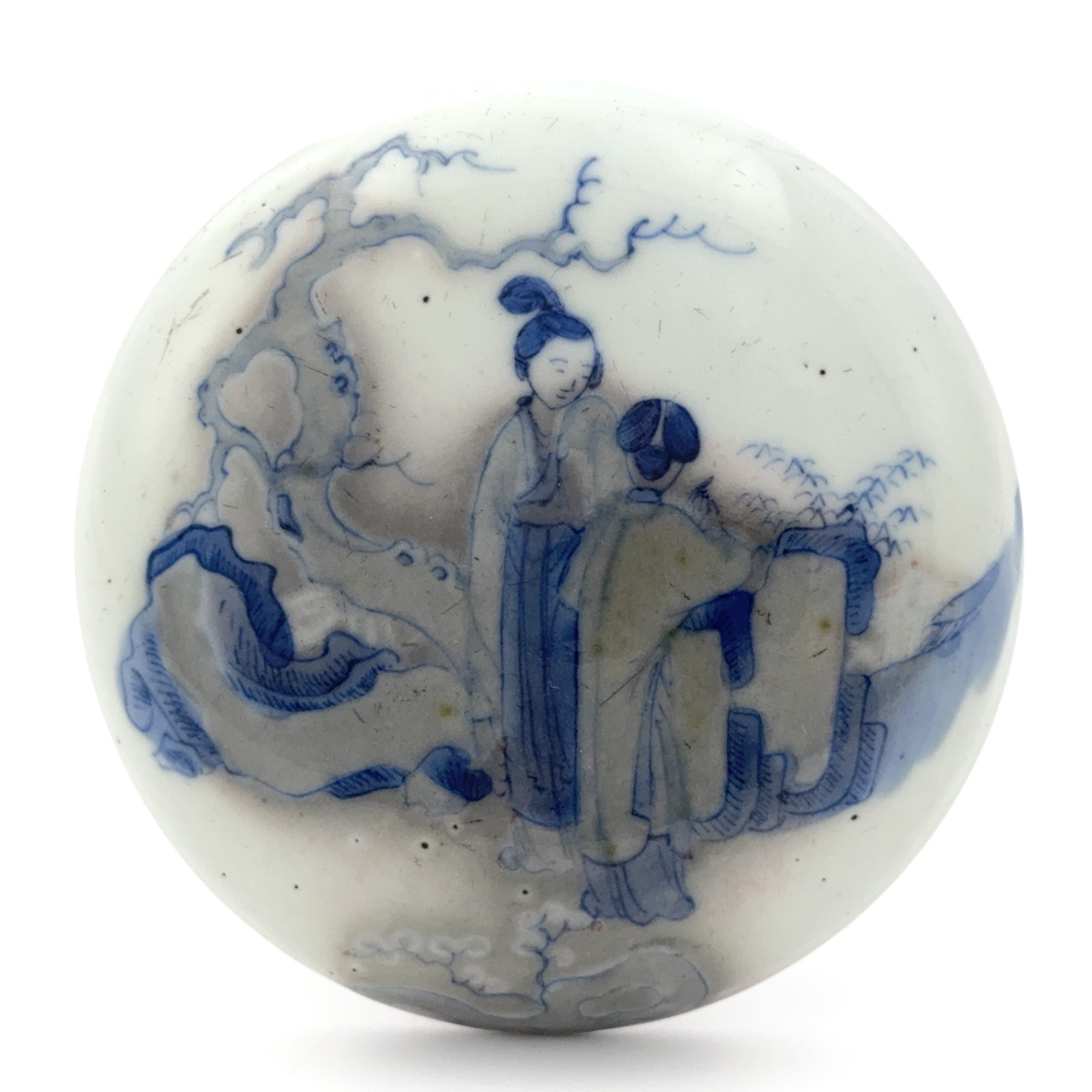 35253	「大清康煕年製」款 青花釉裏紅 人物紋 圓盒