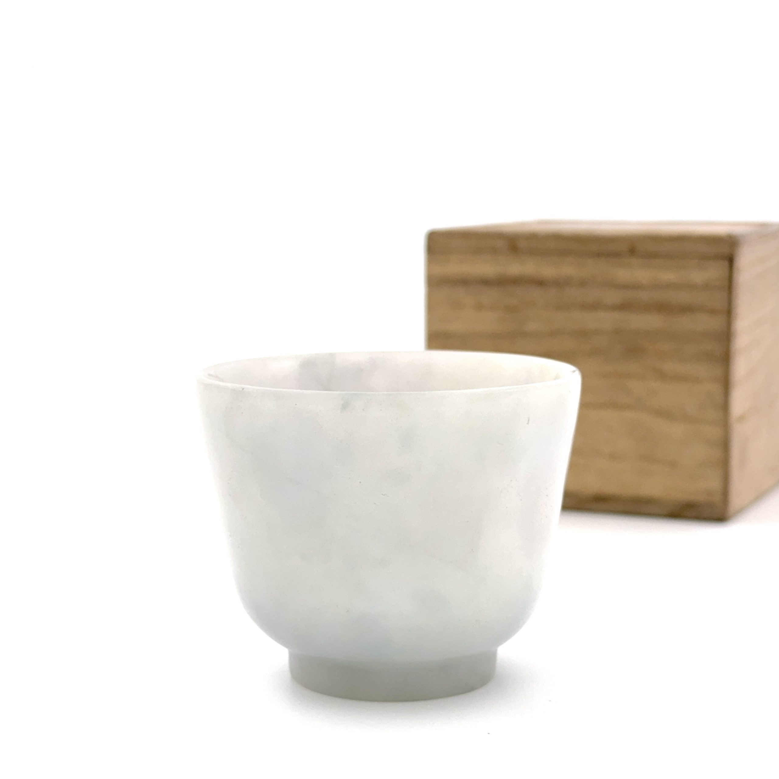 35261	清 翠玉 杯