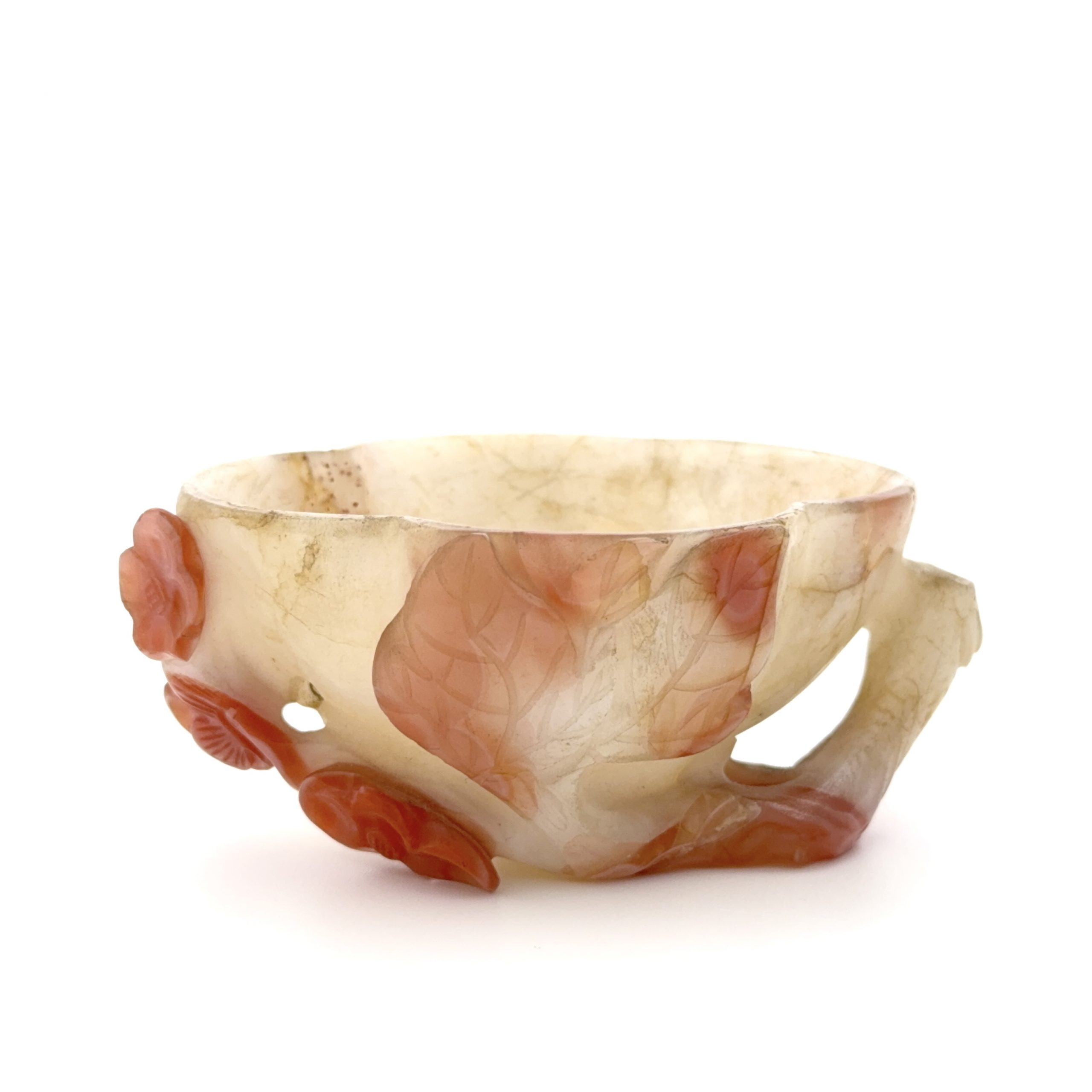 35273	清 紅白瑪瑙雕 花紋 手附杯