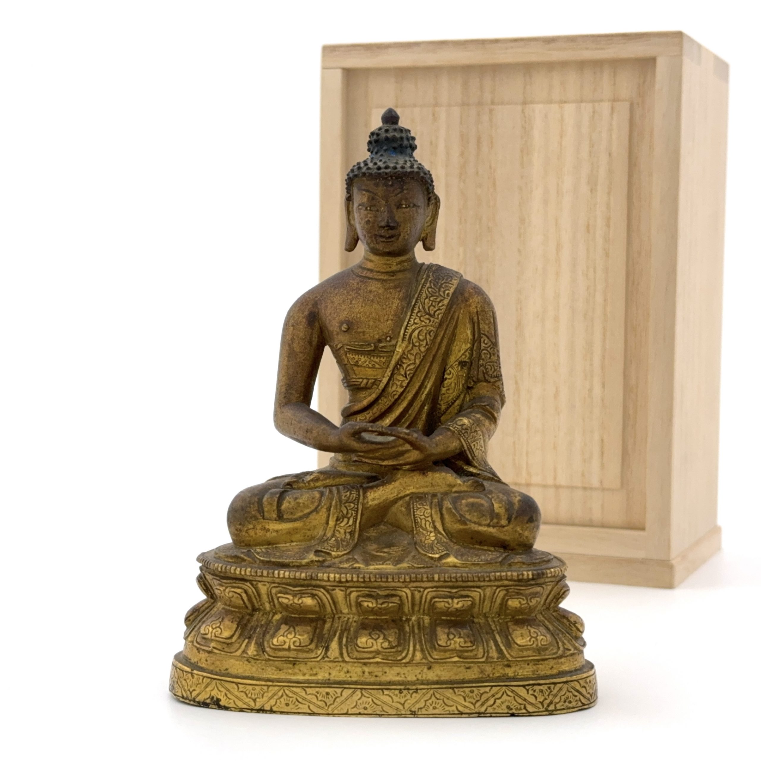 35318	十七世紀 銅鎏金 釈迦牟尼坐像