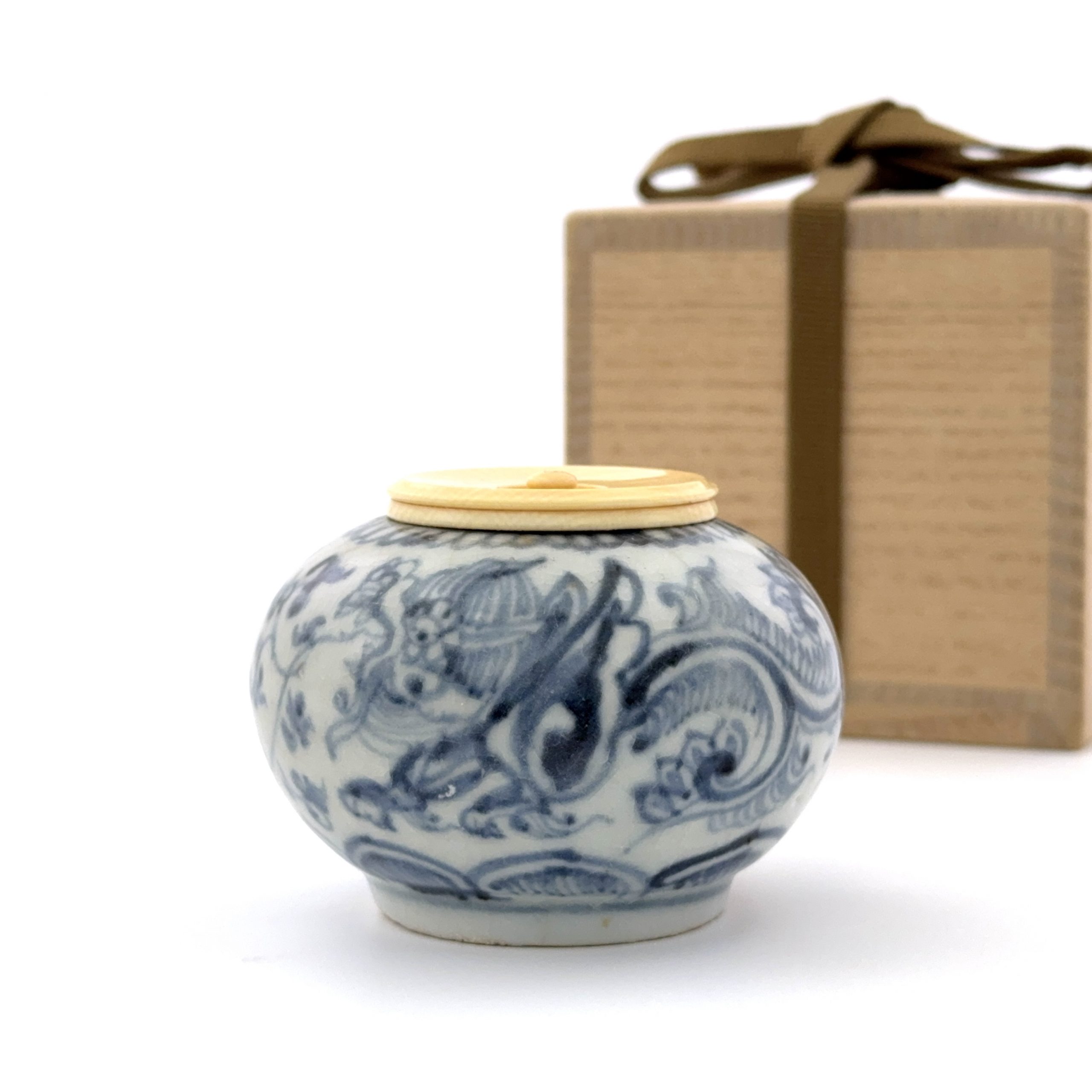 35342	元/明初 青花 花龍図 瓶