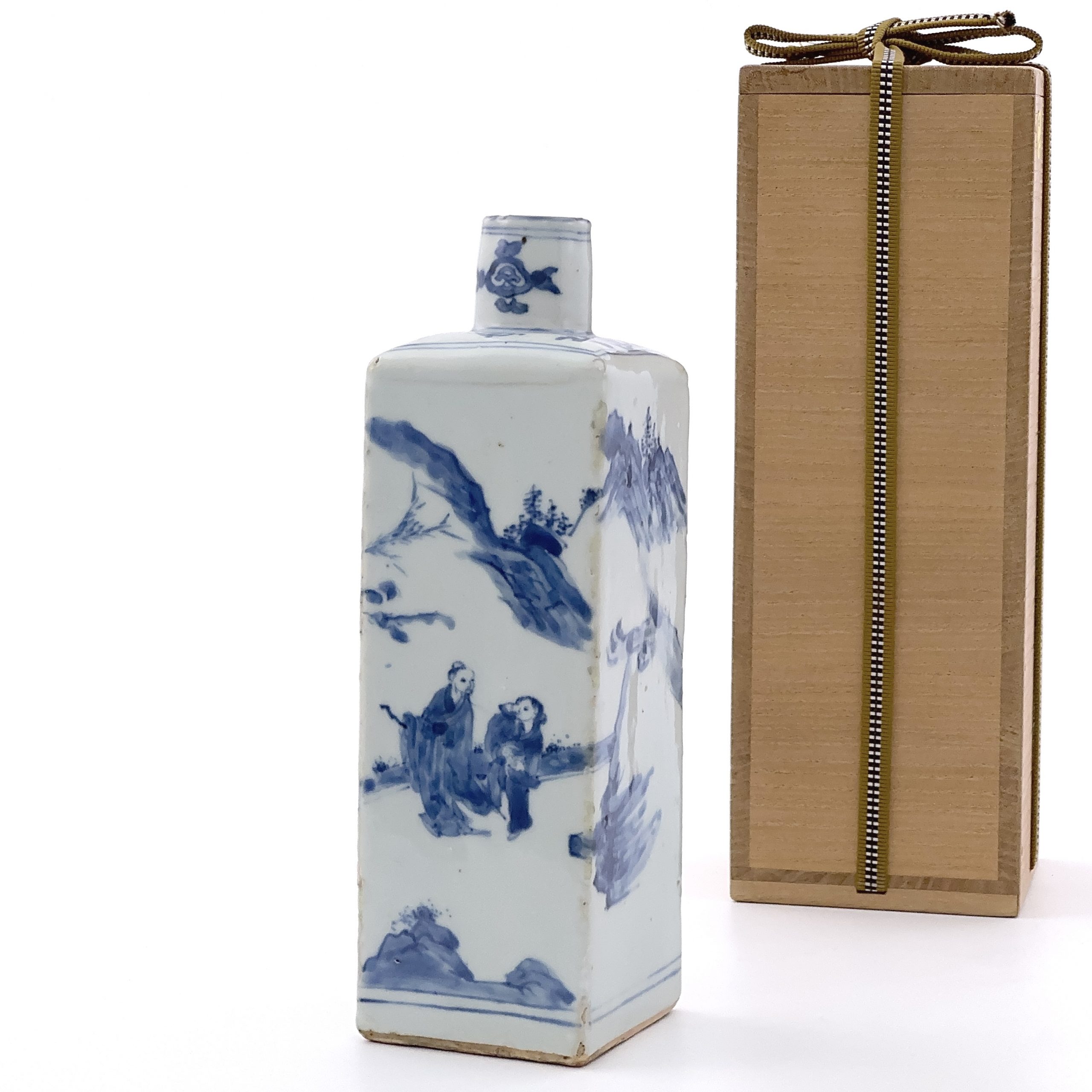 35349	明末清初 青花 山水人物図 方瓶