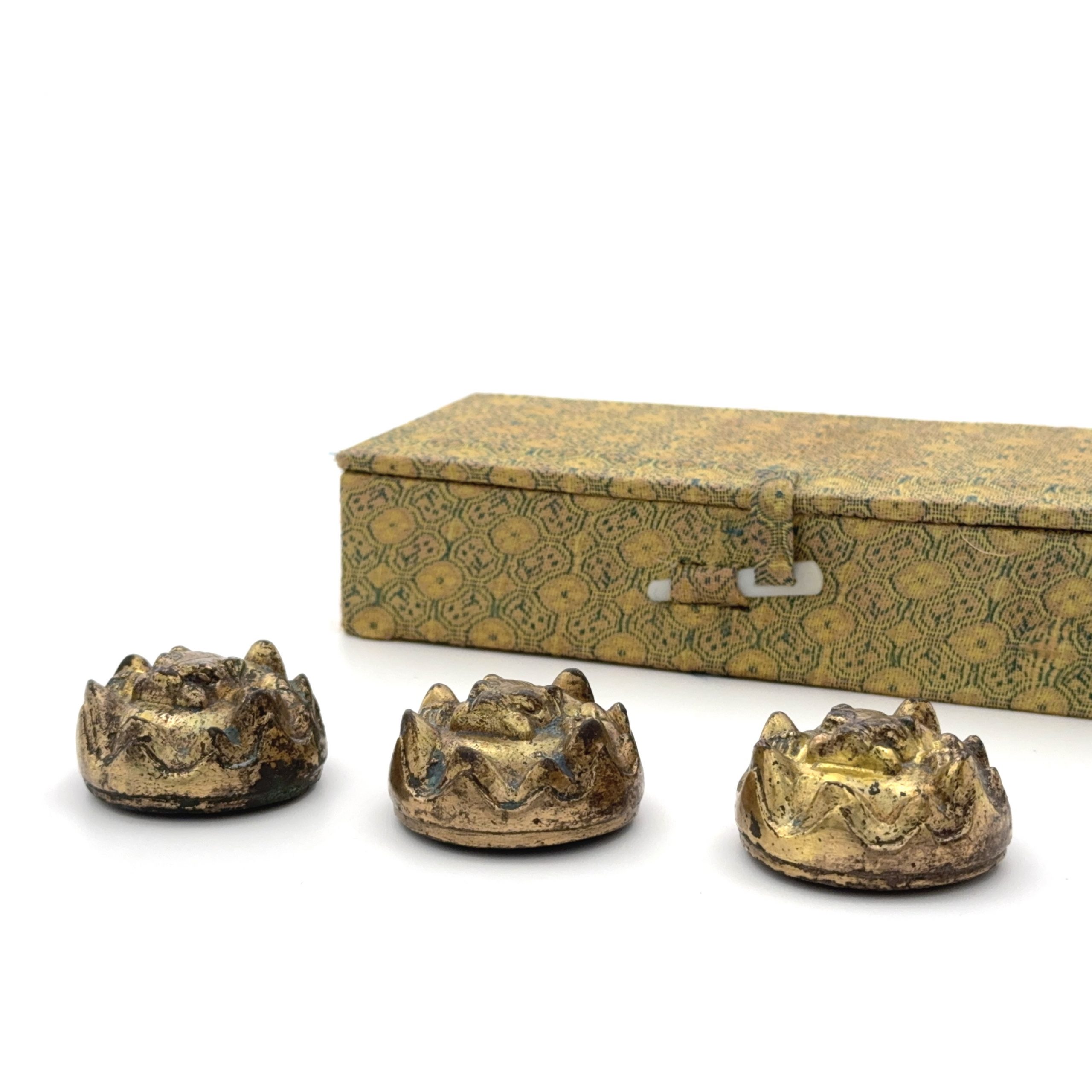 35386	北魏 青銅鎏金 虎鎮 計3件