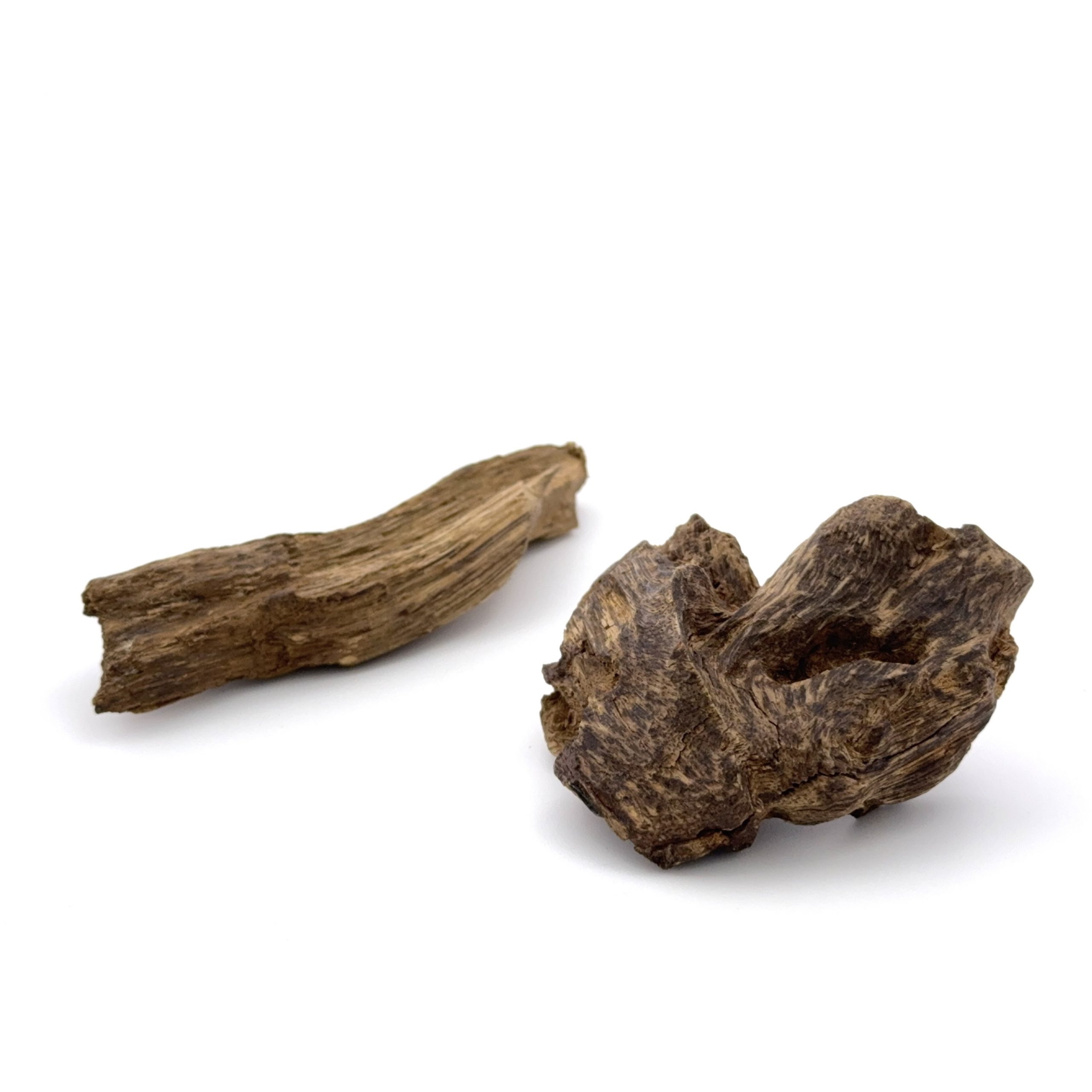 35396	伽羅香木 計2件 18.8g 29.2g