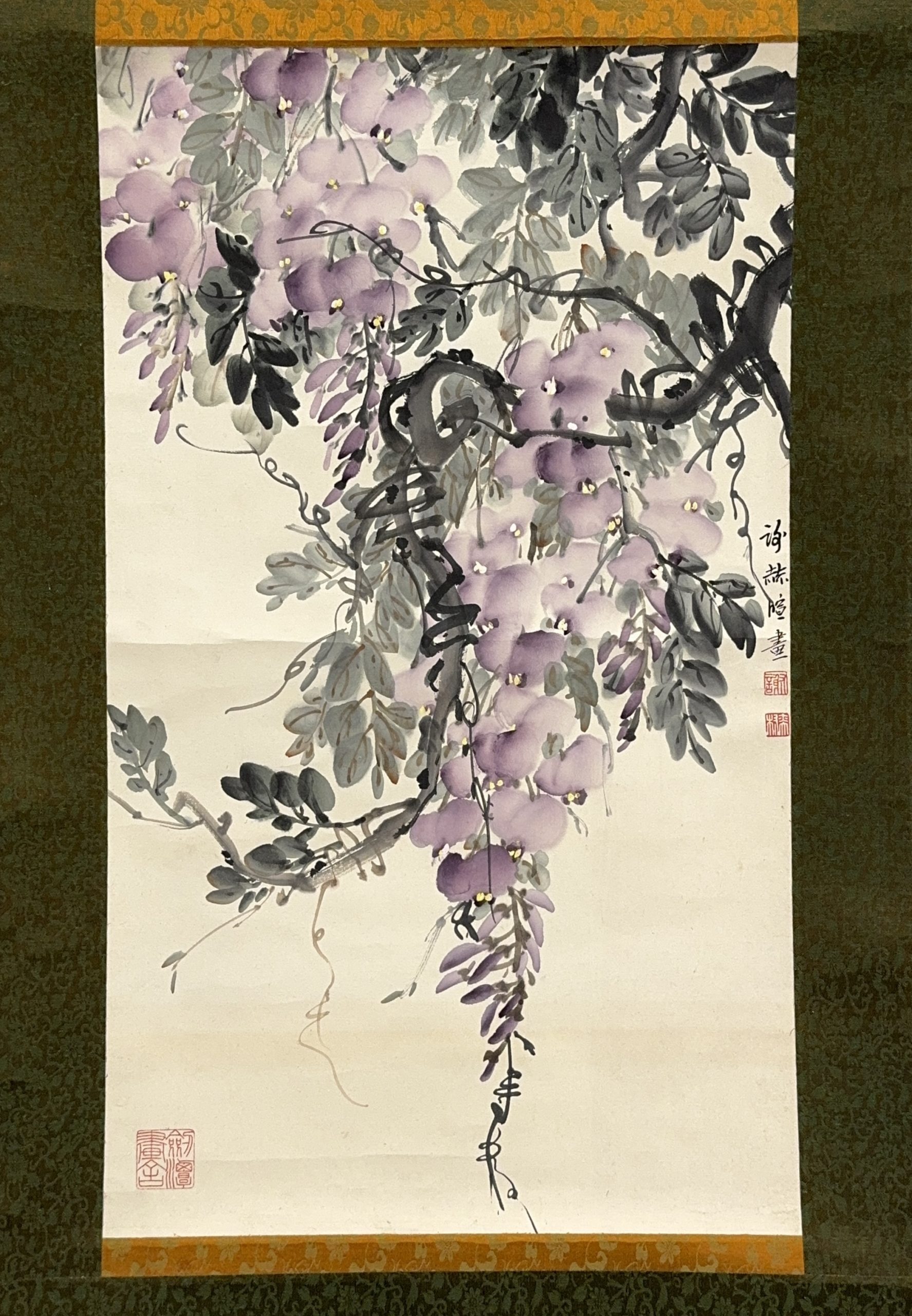 35655	「謝赫暄」画 藤図 軸	60×36㎝