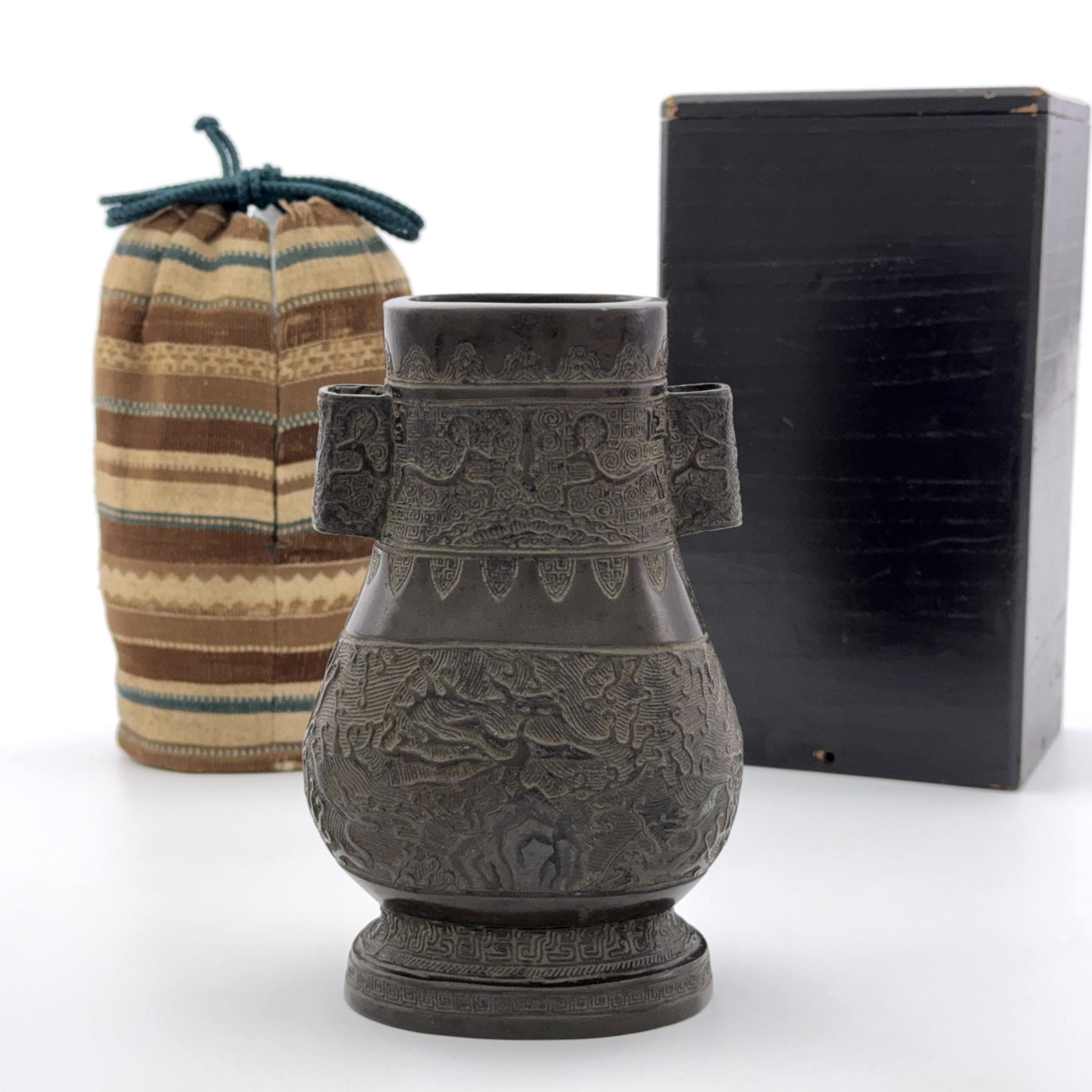 36111	明 在銘 銅 鳳龍紋 貫耳瓶