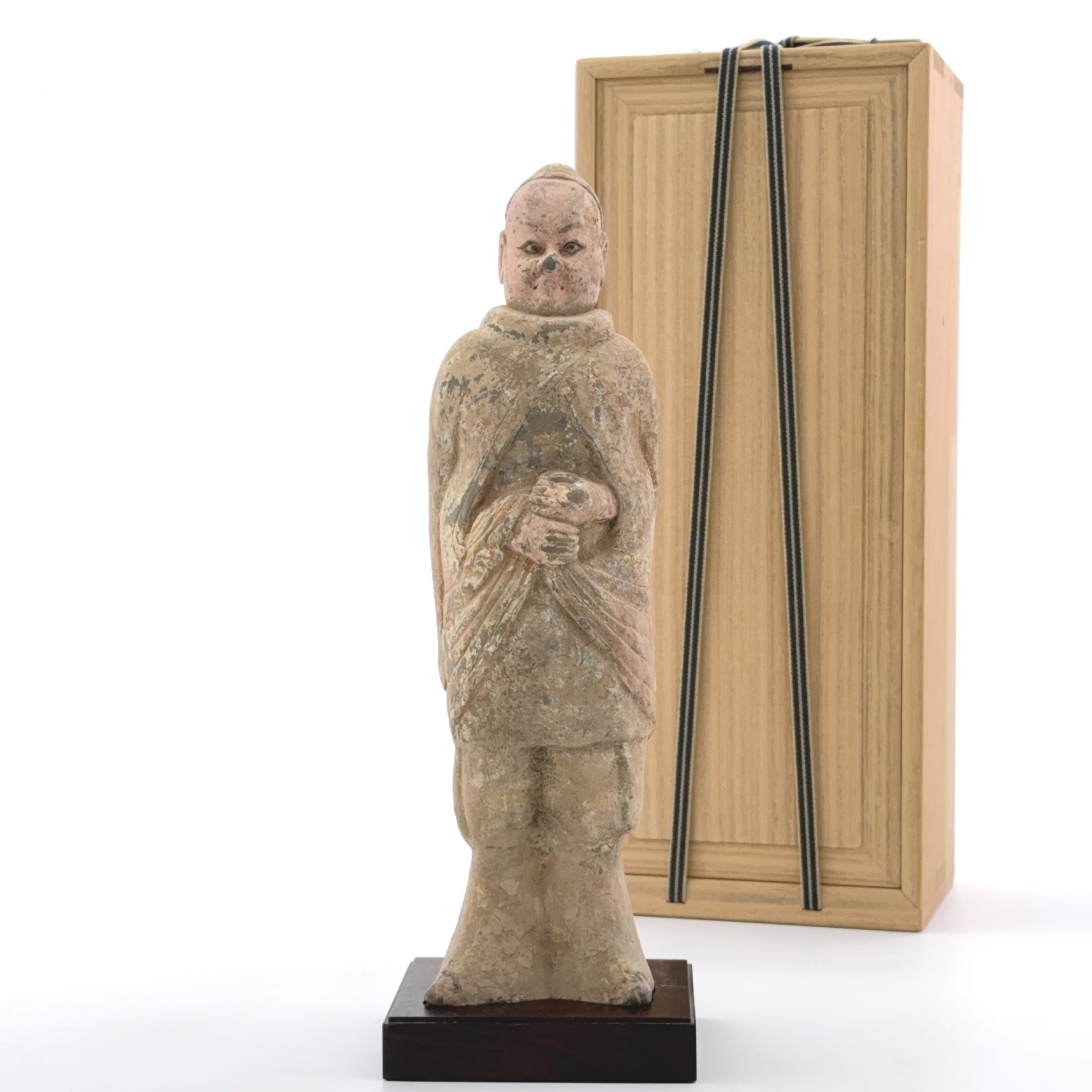 36138	六朝 加彩 胡人俑