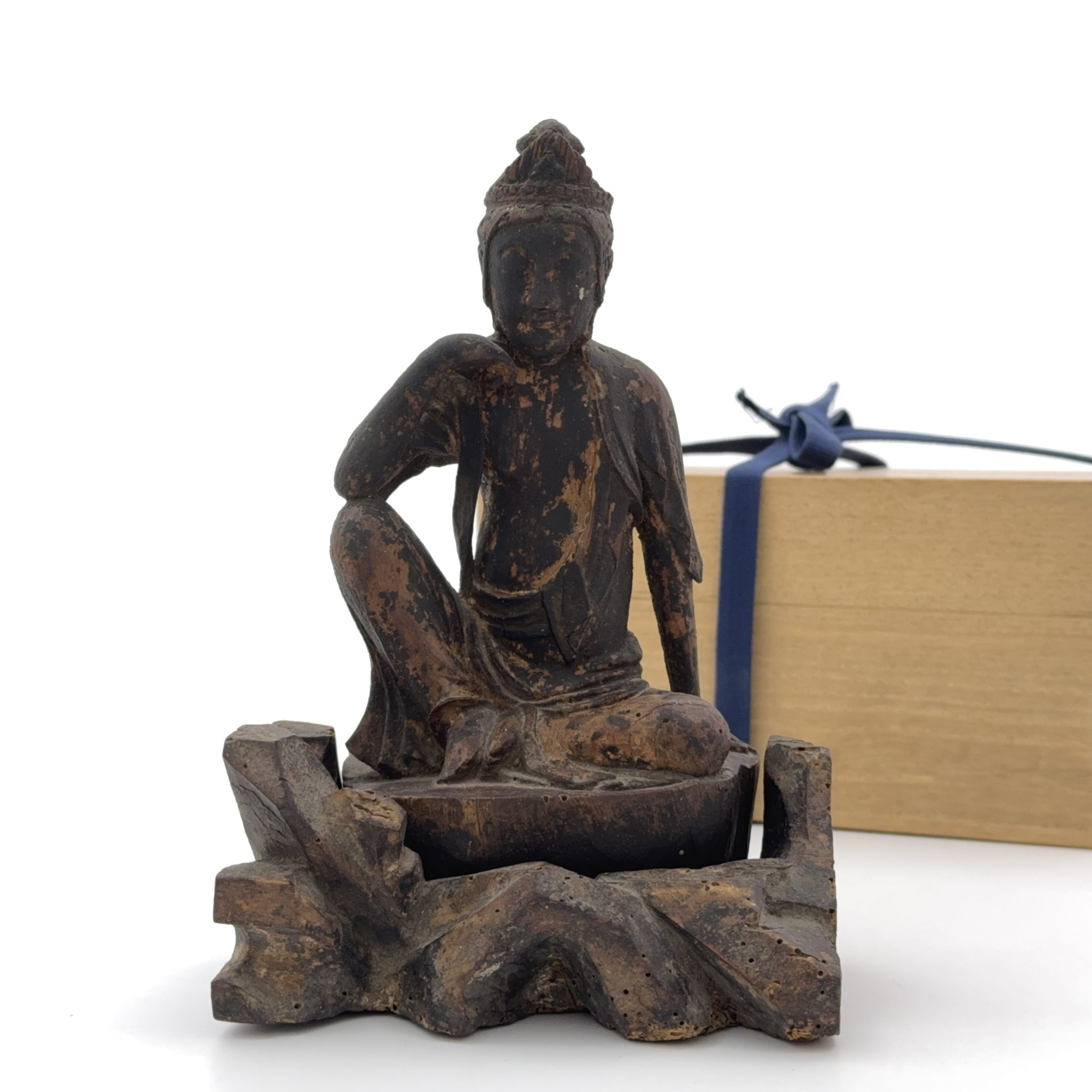 36162	木雕 観音像