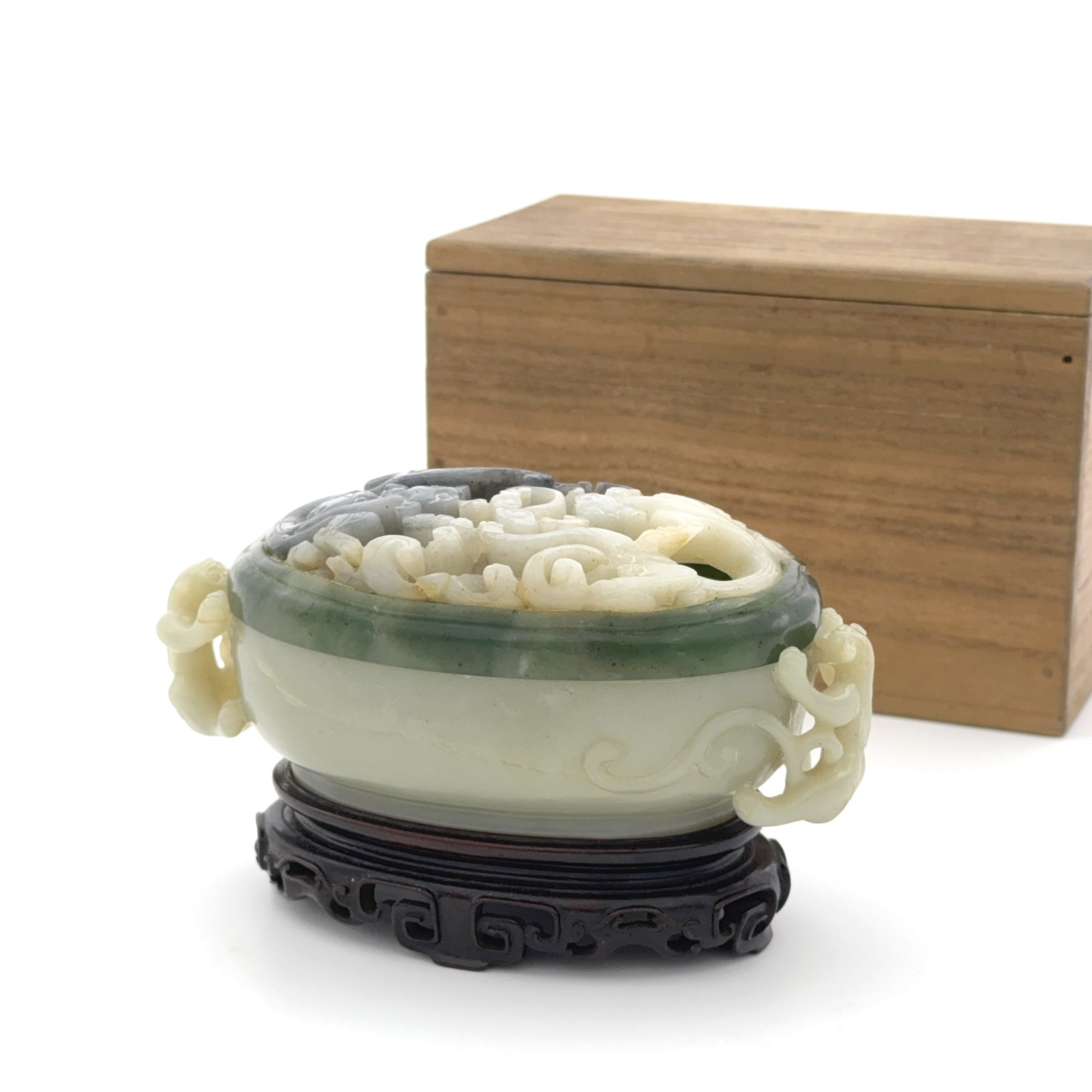 36177	清 青白玉碧玉雕 蟠龍紋 雙耳蓋爐