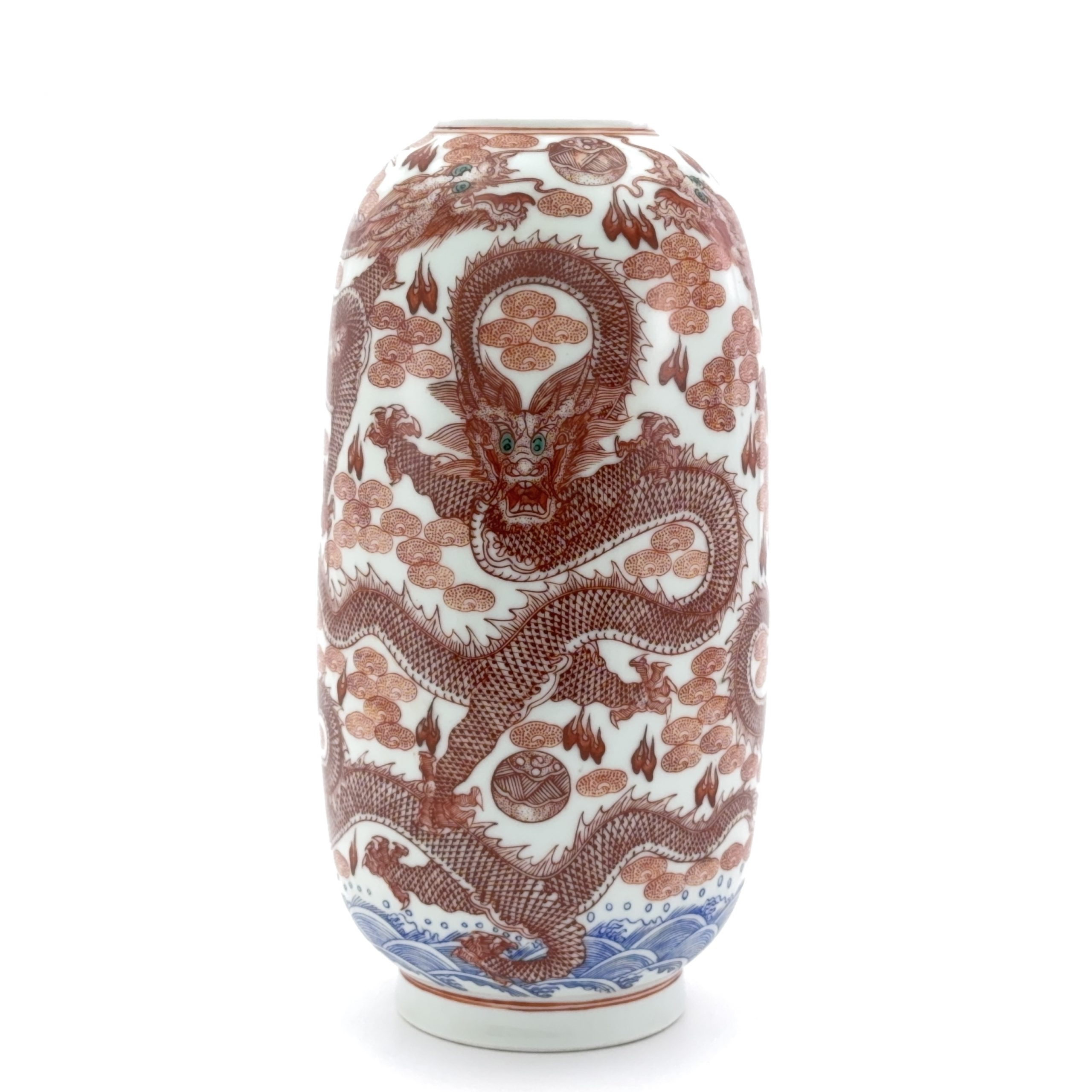 36253	「大清乾隆年製」款 赤絵 雲龍紋 瓶