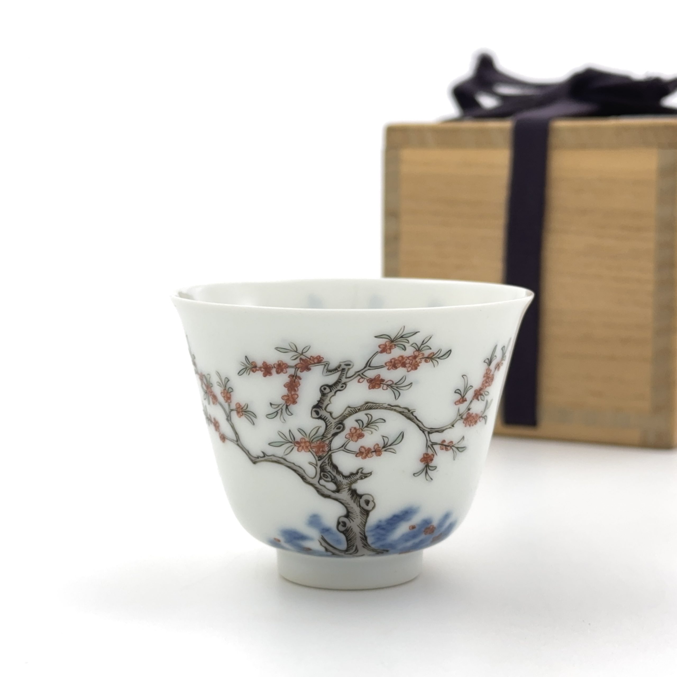 36256	「大清康煕年製」款 五彩 桃花花神図 杯