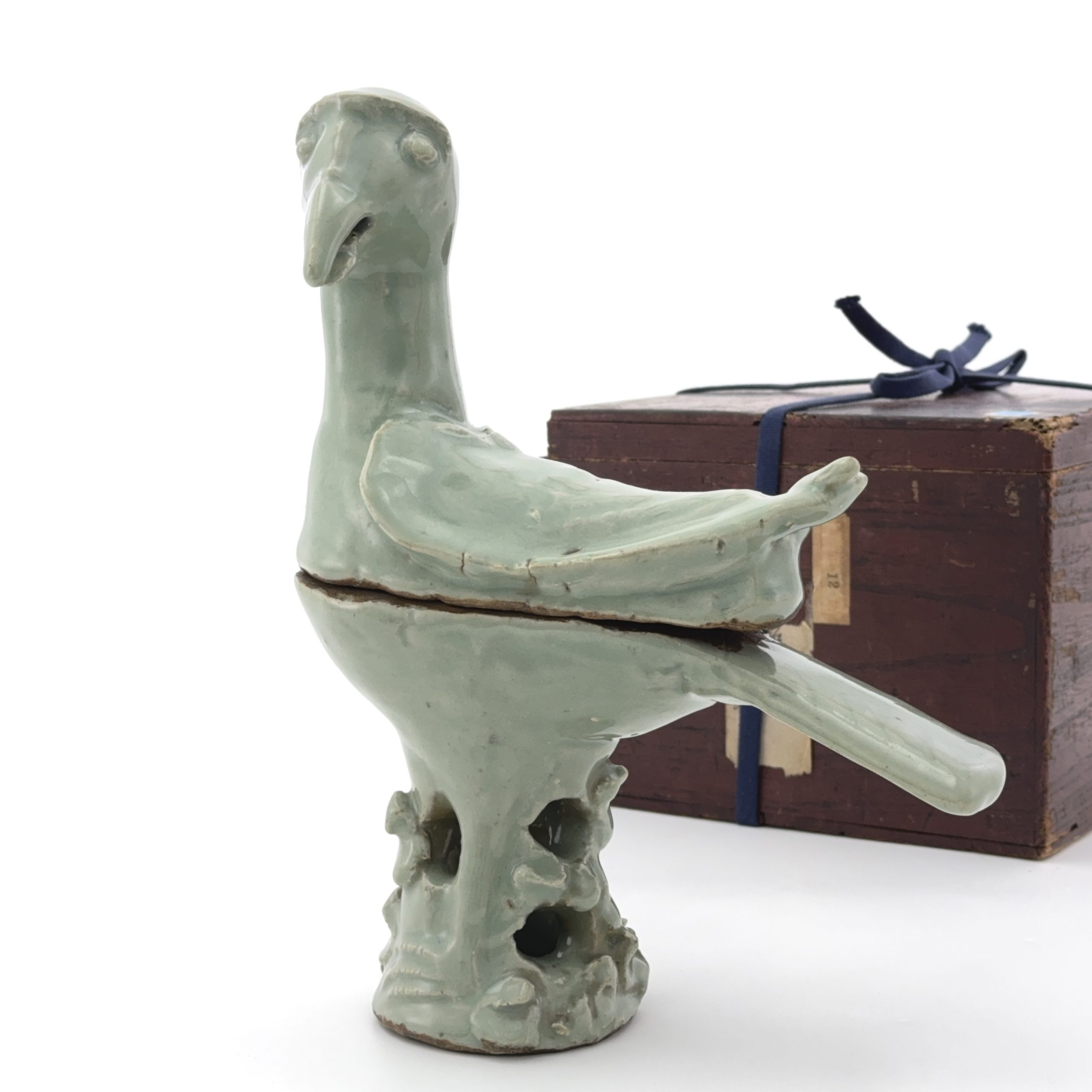 36035	明 龍泉窯 水鳥形爐　