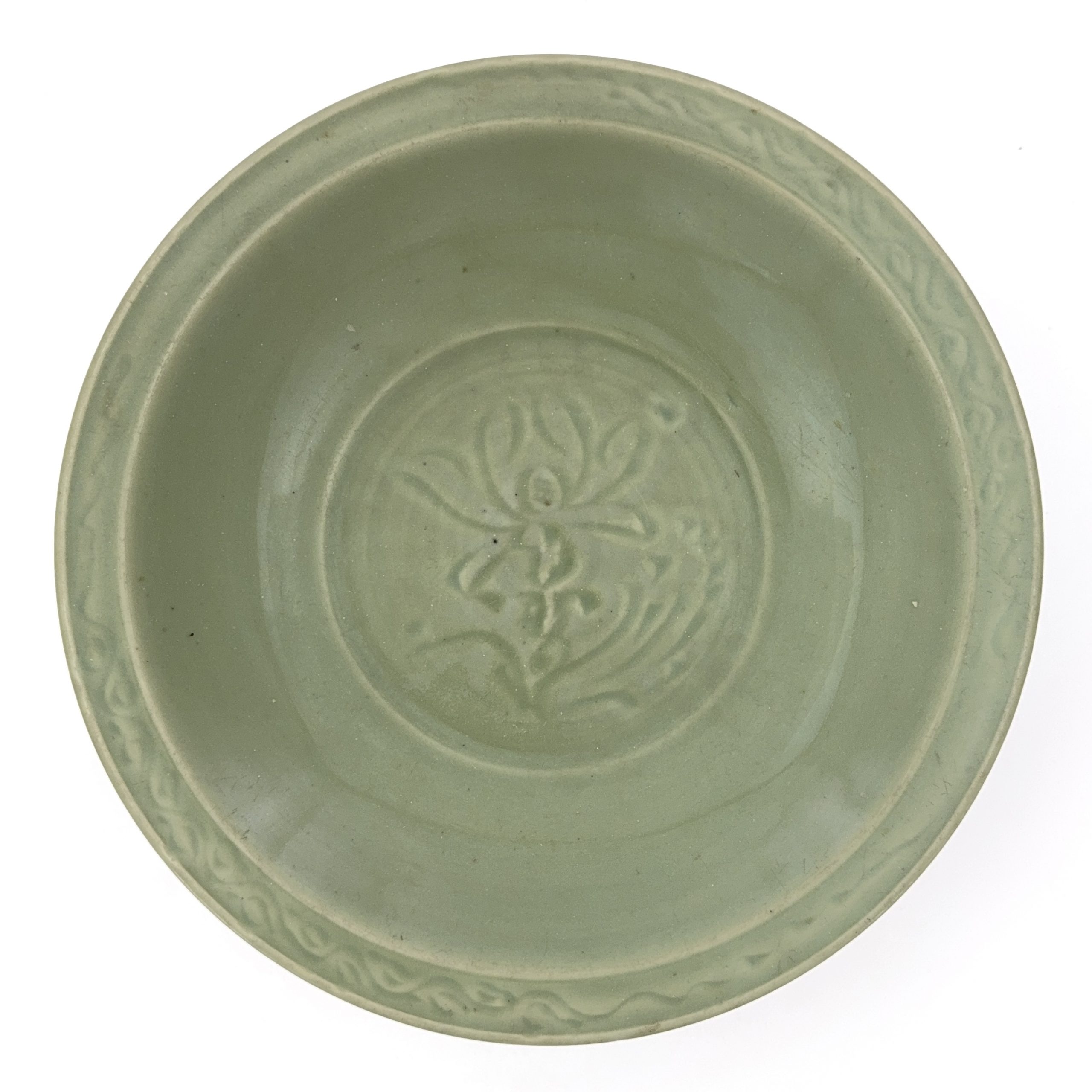 36074	明 龍泉窯 刻花紋 大盤	　