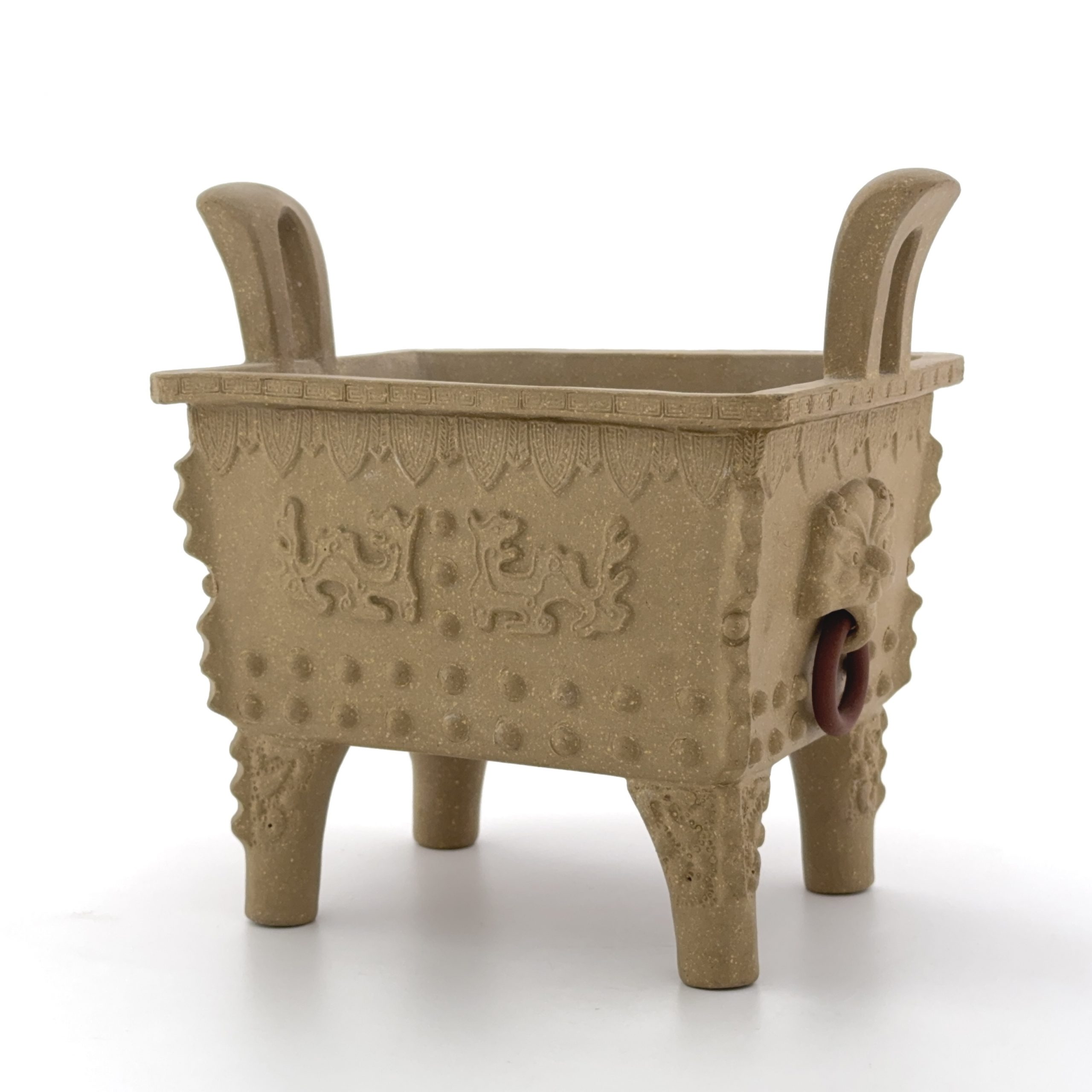 36087	「大清乾隆年製」款 白泥 獣耳長方爐	　