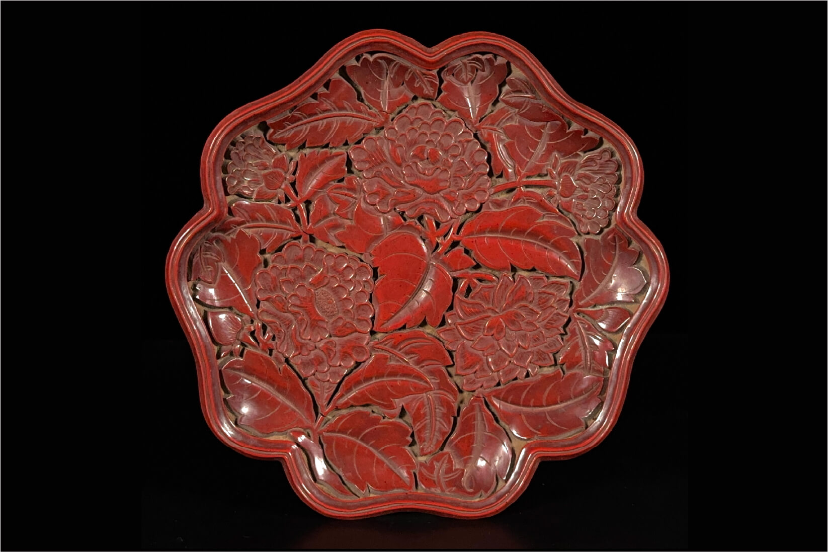 明初 剔紅雕 花紋 輪花盤